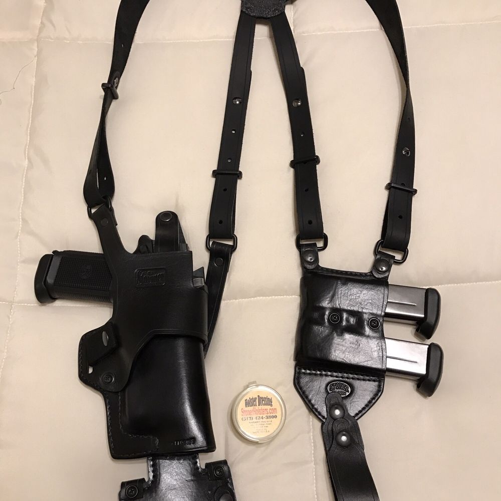Stormer holster they made with FNX 45 and two mags in it Stormer holster they made with FNX 45 and two mags in it