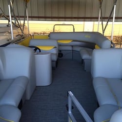 Lake Brownwood Boat Rentals - 2016 Bentley Pontoon Rental