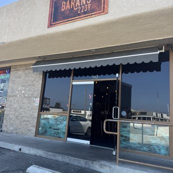 Baran's 2239 - New American Near Me - Hermosa Beach, California