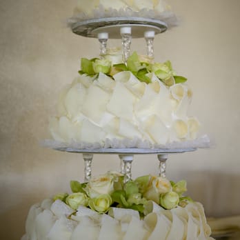 Pacific Ranch Market - Beautiful wedding cake! - Grocery Near Me - Orange, California Pacific Ranch Market - Beautiful wedding cake! - Grocery Near Me - Orange, California