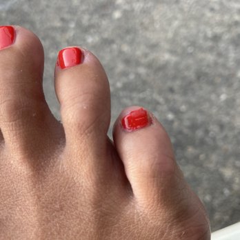 Venice Nail Studio - Polished smudged when stylist threw on my slides/didn't offer me disposables (I watched multiple people get them during my long experience) - Nail Salons Near Me - Citrus Heights, California