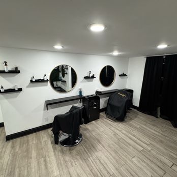 Il Mulino - Williamsville - Upstairs - Men's Hair Salons Near Me - Williamsville, New York Il Mulino - Williamsville - Upstairs - Men's Hair Salons Near Me - Williamsville, New York