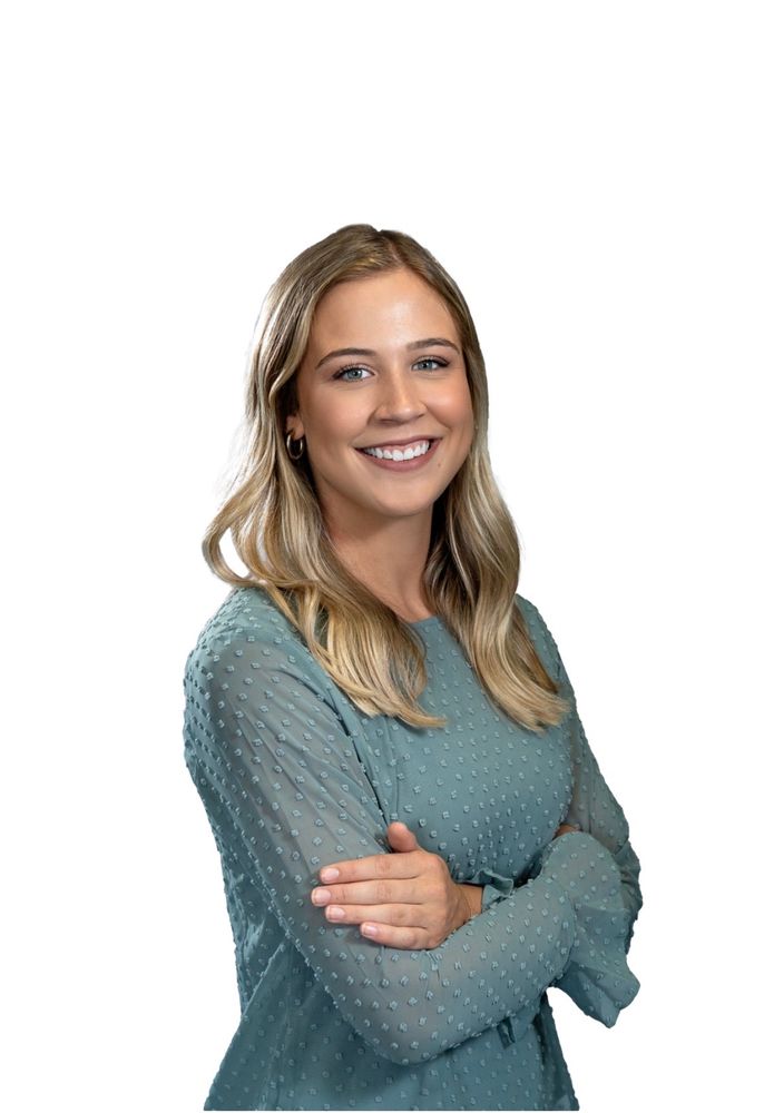 MAGGIE KELLY CENTURY 21 BRADLEY REALTY Updated May 2024 2928 E