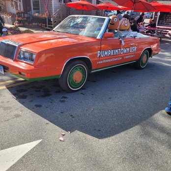Pumpkintown USA - Pumpkintown car - Farmers Market Near Me - East Hampton, Connecticut Pumpkintown USA - Pumpkintown car - Farmers Market Near Me - East Hampton, Connecticut