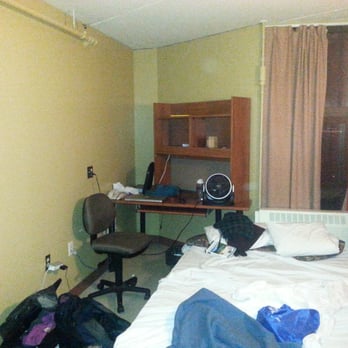 Les Studios Hotel - Inadequate bedding - Hotels Near Me - Montreal, Quebec Les Studios Hotel - Inadequate bedding - Hotels Near Me - Montreal, Quebec