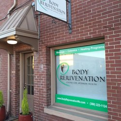 Cascade Therapeutic Bodyworks - The entrance to Body Rejuvenation is in the Arts district of down town Bellingham. We are on the corner of Prospect and Flora.