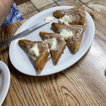 Log Cabin Diner - Hubby's French Toast....he said it was great! - American Near Me - Klamath, California