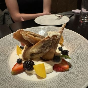 Jin Jia - Trident Banana Lumpia - Chinese Near Me - Phoenix, Arizona