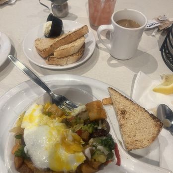 Wild Eggs - Farmer's Market Skillet - Breakfast & Brunch Near Me - Lexington, Kentucky