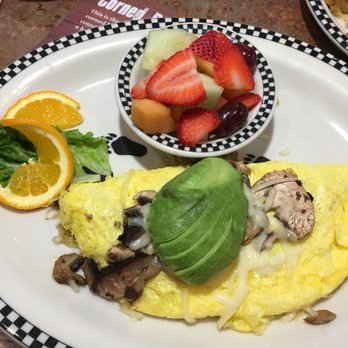 Black Bear Diner Layton - California Omelet with Fruit - Diners Near Me - Layton, Utah Black Bear Diner Layton - California Omelet with Fruit - Diners Near Me - Layton, Utah