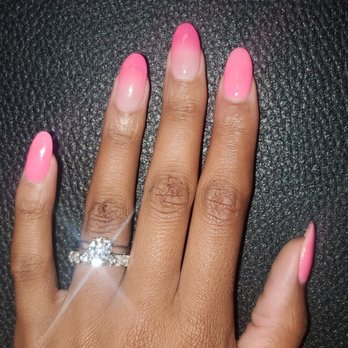 Queen Nails & Day Spa - Dip powder nails with ombre accent nails - Nail Salons Near Me - Philadelphia, Pennsylvania
