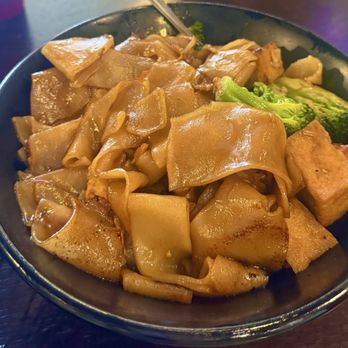 Top Thai - Pad See Ew - Thai Near Me - Castro Valley, California