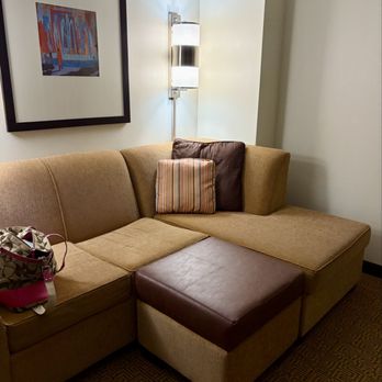 Hyatt Place Des Moines/Downtown - Hotels Near Me - Des Moines, Iowa