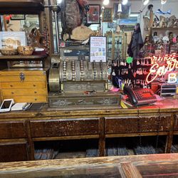 Tin-Nee-Ann Trading Co - 1900 era National cash register.