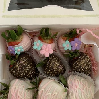 Beascakes Bakery - Mother's Day chocolate covered strawberries - Bakeries Near Me - Armonk, New York Beascakes Bakery - Mother's Day chocolate covered strawberries - Bakeries Near Me - Armonk, New York