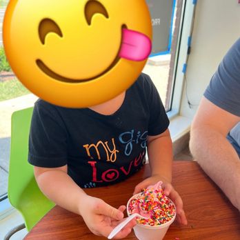 Frostie Moose - Ice Cream & Frozen Yogurt Near Me - Woodbridge, Virginia