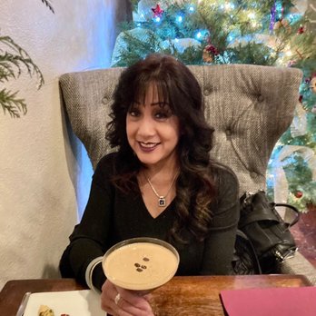 Cellar Door - Espresso Martini and Italian Sausage Flatbread - Wine Bars Near Me - Pleasanton, California