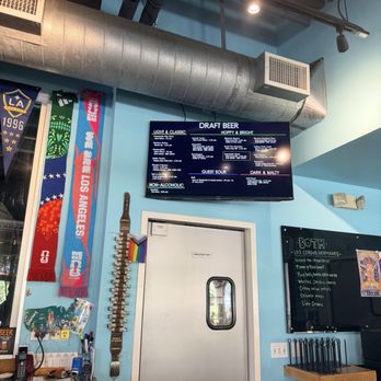 ISM Brewing & Kitchen - Brewpubs Near Me - Long Beach, California