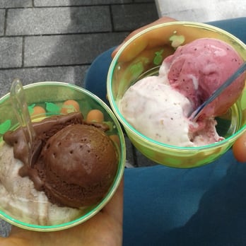 Capri - Prachtig weer voor een ijsje. Deze keer bij Capri! - Ice Cream & Frozen Yogurt Near Me - Rotterdam, ZH