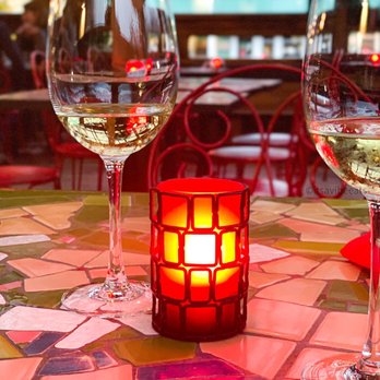 Robins Restaurant - Sonoma-Cutrer Chardonnay Sonoma Coast 2018 - New American Near Me - Cambria, California Robins Restaurant - Sonoma-Cutrer Chardonnay Sonoma Coast 2018 - New American Near Me - Cambria, California