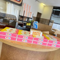 Happy Donuts