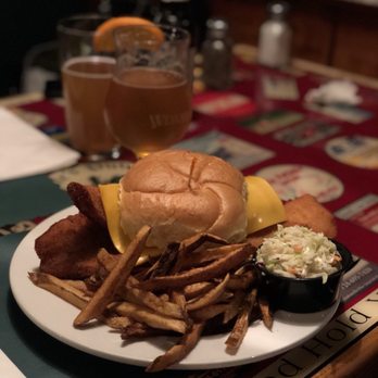 Cole's Pub - Bars Near Me - Imperial, Pennsylvania