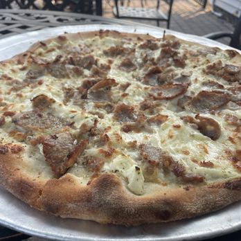 Granfanallys - Pizza Near Me - Salem, New Hampshire