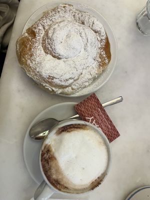 Ca'n Joan de s'Aigo by null