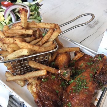 Cantine Emilia - Portuguese Near Me - Montreal, Quebec Cantine Emilia - Portuguese Near Me - Montreal, Quebec
