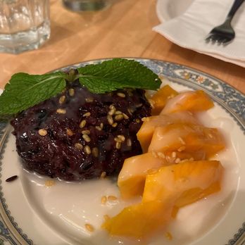 Anchalee Thai Cuisine - Mango sticky rice - Thai Near Me - Berkeley, California