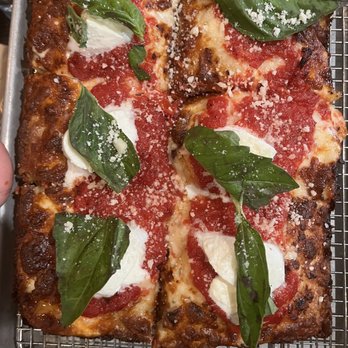 Emmy Squared Pizza - Hell's Kitchen - Margherita Pizza - Pizza Near Me - New York, New York