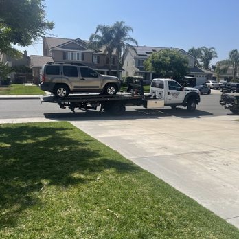 Hooked On Towing - Roadside Assistance Near Me - Ontario, California