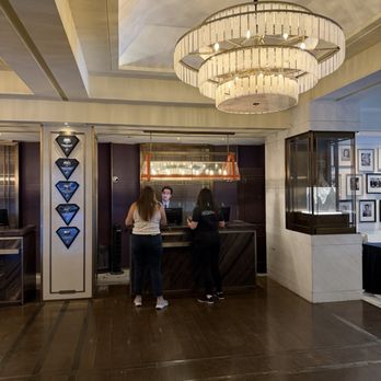 Sheraton Universal Hotel - Check in - Hotels Near Me - Universal City, California Sheraton Universal Hotel - Check in - Hotels Near Me - Universal City, California