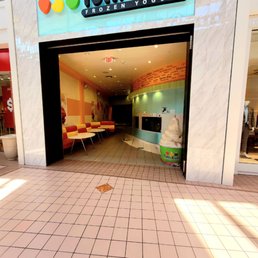 Exterior outside entrance of Tutti Frutti - Santa Ana, California Exterior outside entrance of Tutti Frutti - Santa Ana, California