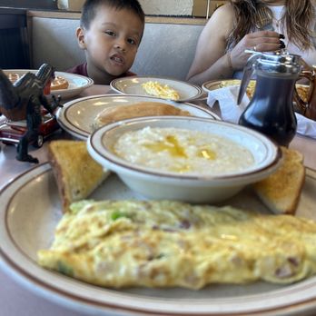 Harry's Breakfast Pancakes - Western Omelet w/ Grits - Pancakes Near Me - Myrtle Beach, South Carolina