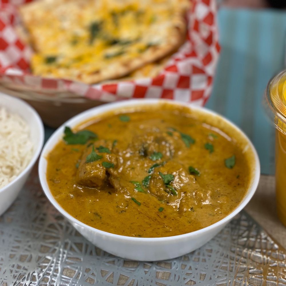 MOMI Indian Kitchen - Chicken Korma, cheese naan, mango lassi - Indian Near Me - Everett, Washington MOMI Indian Kitchen - Chicken Korma, cheese naan, mango lassi - Indian Near Me - Everett, Washington