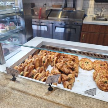 Paris Baguette - Coffee & Tea Near Me - New York, New York Paris Baguette - Coffee & Tea Near Me - New York, New York