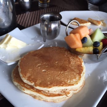 Six Seven Restaurant - Pancakes - New American Near Me - Seattle, Washington