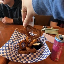 North Shore Burgers - Onion rings! Yum!