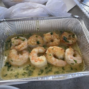 Versailles - Garlic shrimp - Cuban Near Me - Miami, Florida Versailles - Garlic shrimp - Cuban Near Me - Miami, Florida