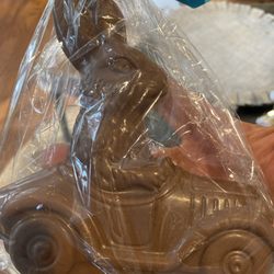 Chocolate Smiles Candy Factory & Gift Shoppe - Bunny in car