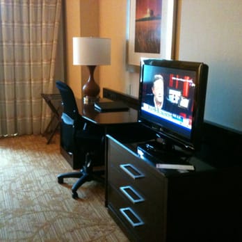 Bloomington Normal Marriott Hotel - Flat screens - Hotels Near Me - Normal, Illinois