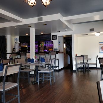 Ban Hua Sai - Interior - Thai Near Me - Seattle, Washington Ban Hua Sai - Interior - Thai Near Me - Seattle, Washington