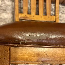 Before peeling, cracking seat that you sank through Before peeling, cracking seat that you sank through