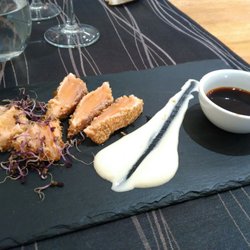 Cal Tendre - Tataki de atún con mayonesa de wasabi