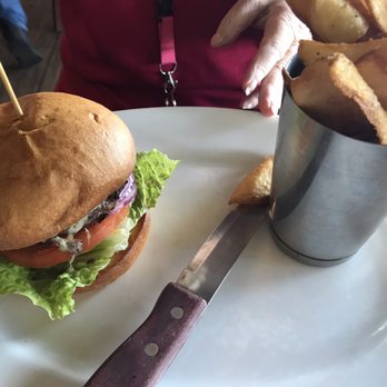 Zest Kitchen & Bar - Cocktail Bars Near Me - Port St. Lucie, Florida