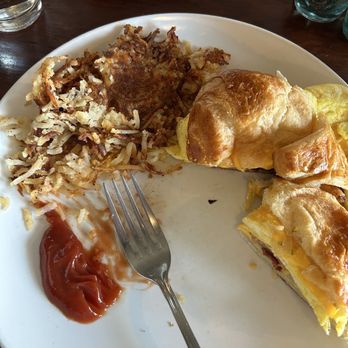 Cafe Le Creme - Breakfast Sandwich - Pancakes Near Me - Cudahy, Wisconsin