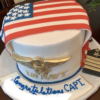 Miss Muff'n - a cake with a us flag on it - Bakeries Near Me - Germantown, Tennessee