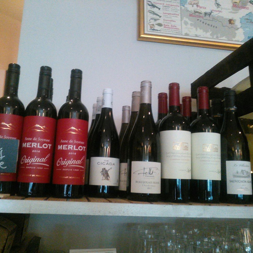 Café Montrose - Choice of French wines - Cafes Near Me - Glendale, California Café Montrose - Choice of French wines - Cafes Near Me - Glendale, California