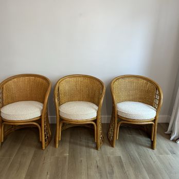 Sugar's Upholstery - Authentic rattan family heirloom! Refreshed with Oatmeal Boucle Fabric and looks like high end pieces! - Furniture Reupholstery Near Me - Los Angeles, California Sugar's Upholstery - Authentic rattan family heirloom! Refreshed with Oatmeal Boucle Fabric and looks like high end pieces! - Furniture Reupholstery Near Me - Los Angeles, California
